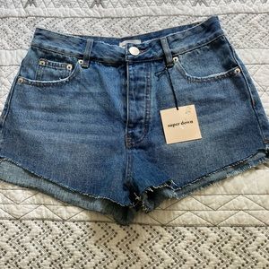 Revolve Super Down Women’s Shorts size 27